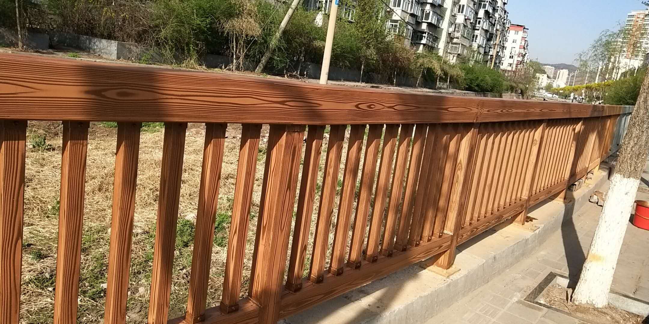 葫芦岛河北承德护栏仿木纹漆项目